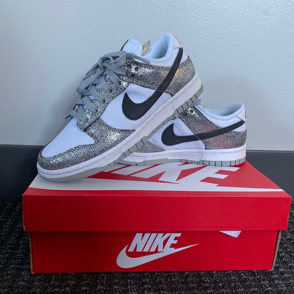Nike Women Dunk Low Golden Gals (size 5.5)